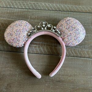 VGUC previously owned Disney parks ears headband